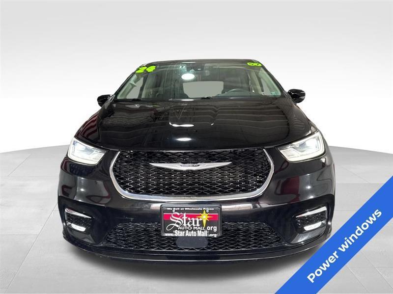 Chrysler Pacifica Touring L 2024