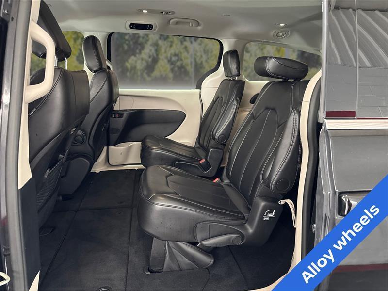 Chrysler Pacifica Touring L 2024