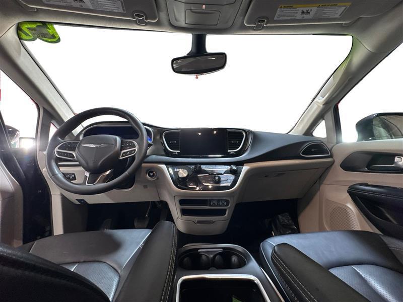 Chrysler Pacifica Touring L 2024