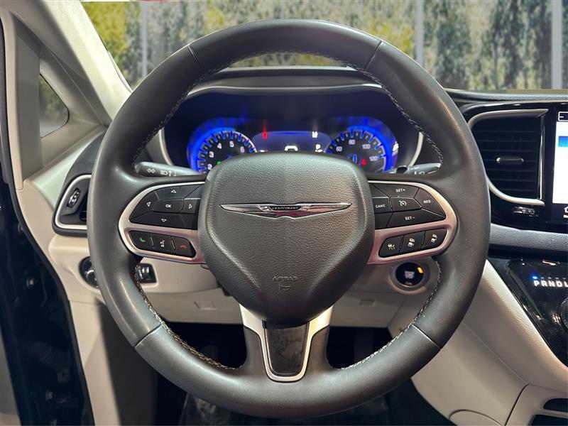 Chrysler Pacifica Touring L 2024