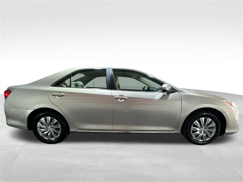 Toyota Camry LE 2014