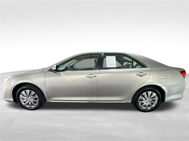 Toyota Camry LE 2014