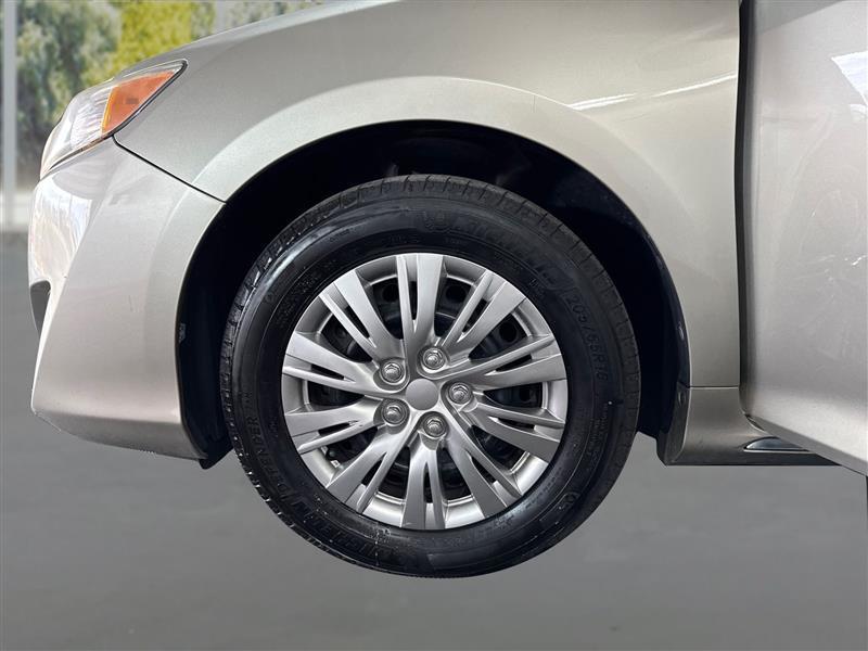 Toyota Camry LE 2014