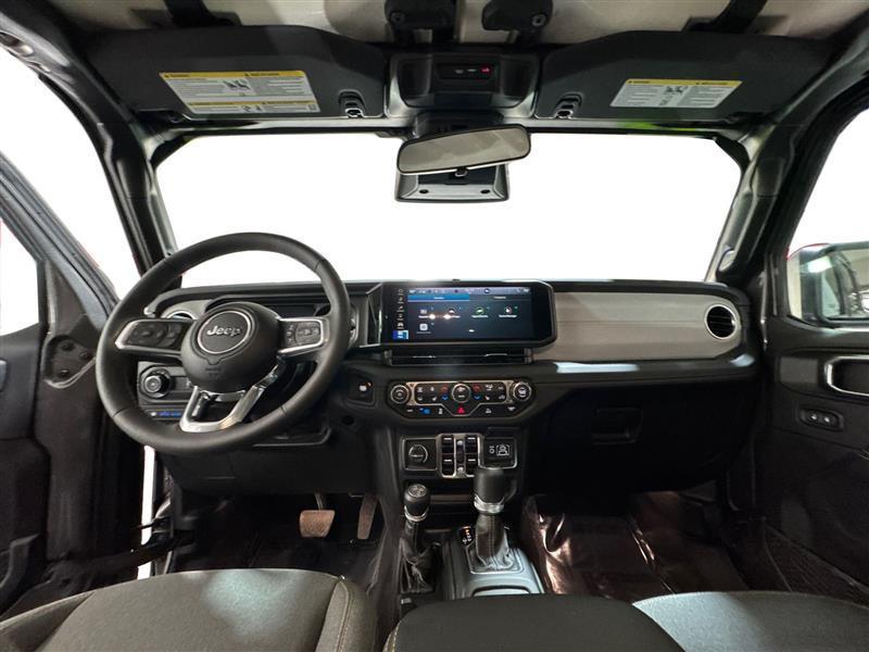 Jeep Wrangler 4xe Sahara 2025