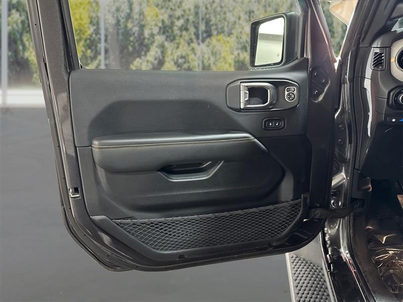 Jeep Wrangler 4xe Sahara 2025