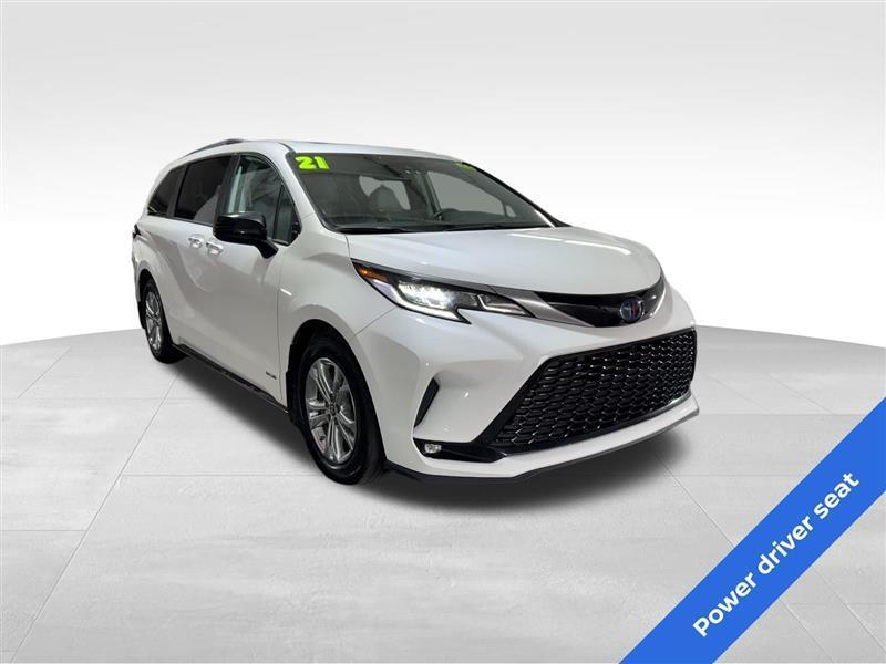 Toyota Sienna XSE 7-Passenger AWD 2021