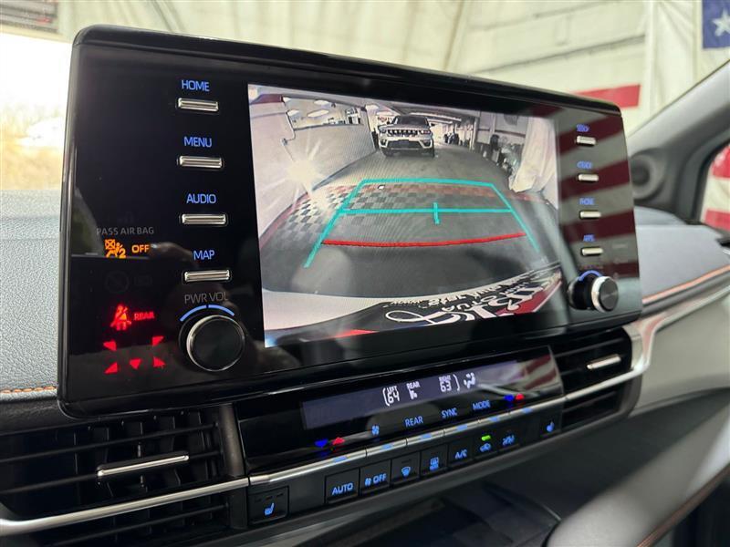 Toyota Sienna XSE 7-Passenger AWD 2021