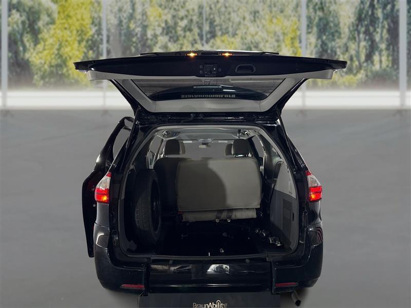 Toyota Sienna L 7-Passenger 2020
