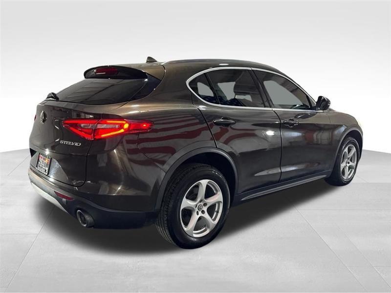Alfa Romeo Stelvio AWD 2019