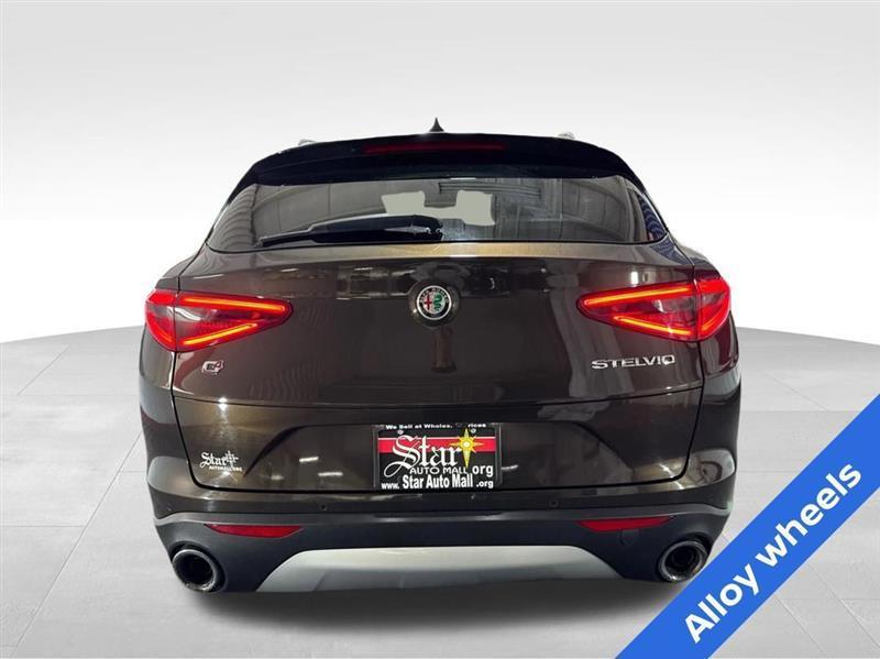 Alfa Romeo Stelvio AWD 2019