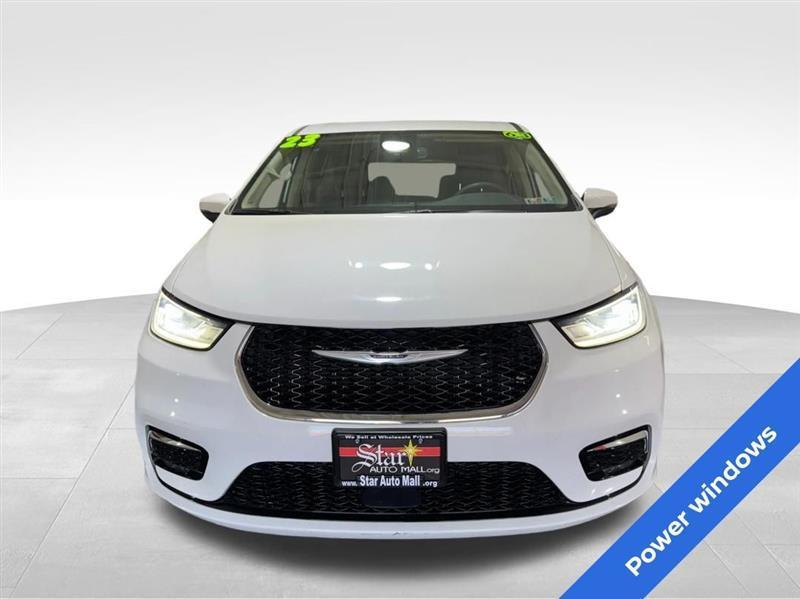 Chrysler Pacifica Touring L 2023