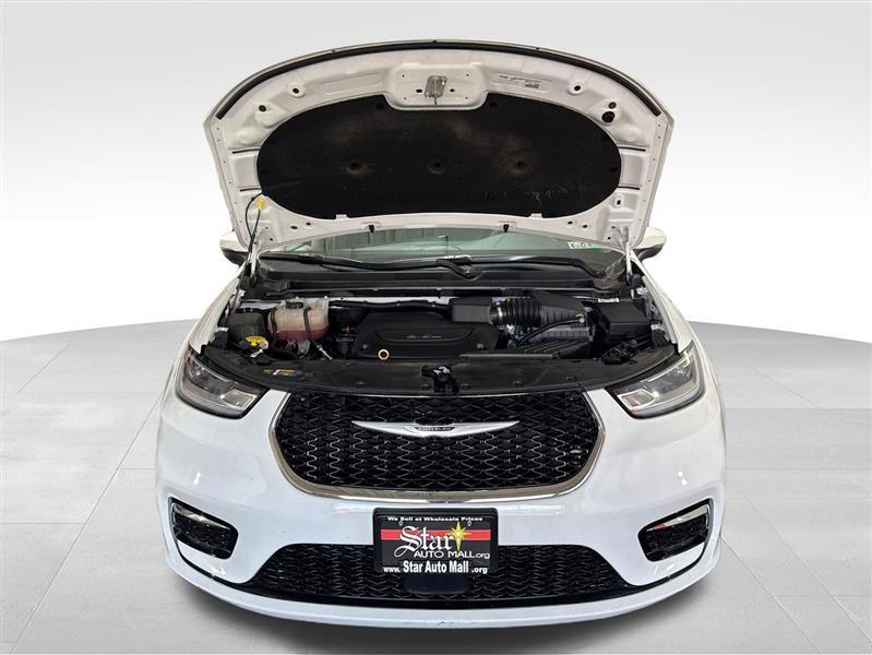 Chrysler Pacifica Touring L 2023