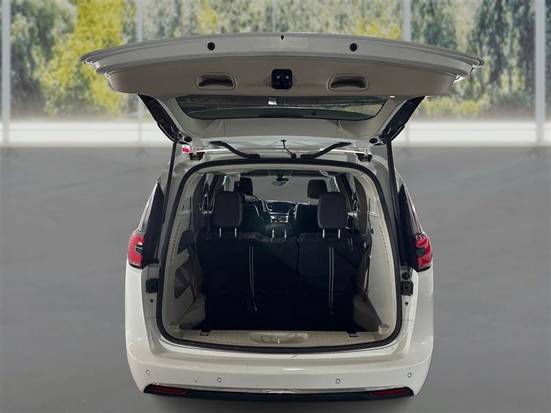 Chrysler Pacifica Touring L 2023