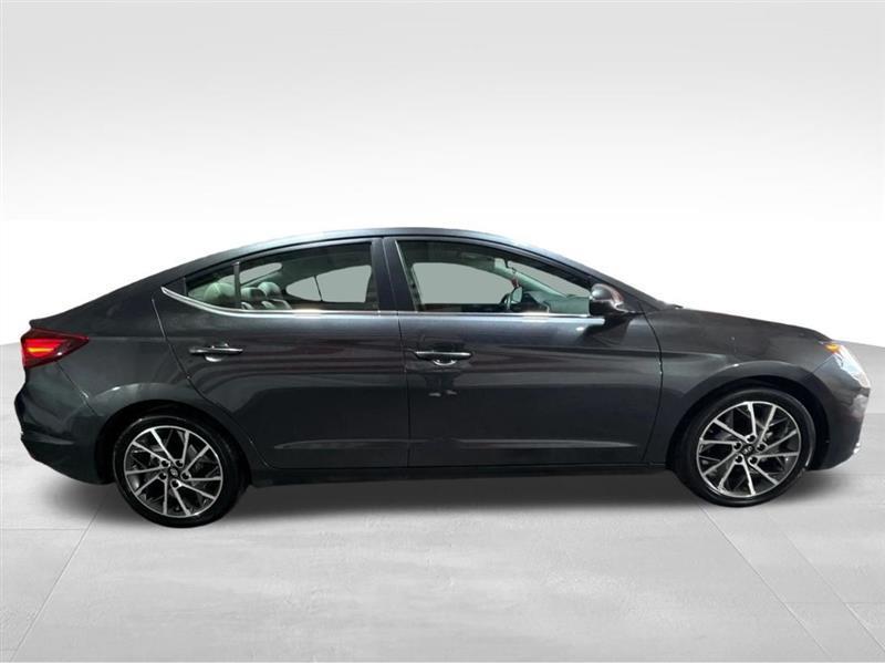 Hyundai Elantra Limited 2020