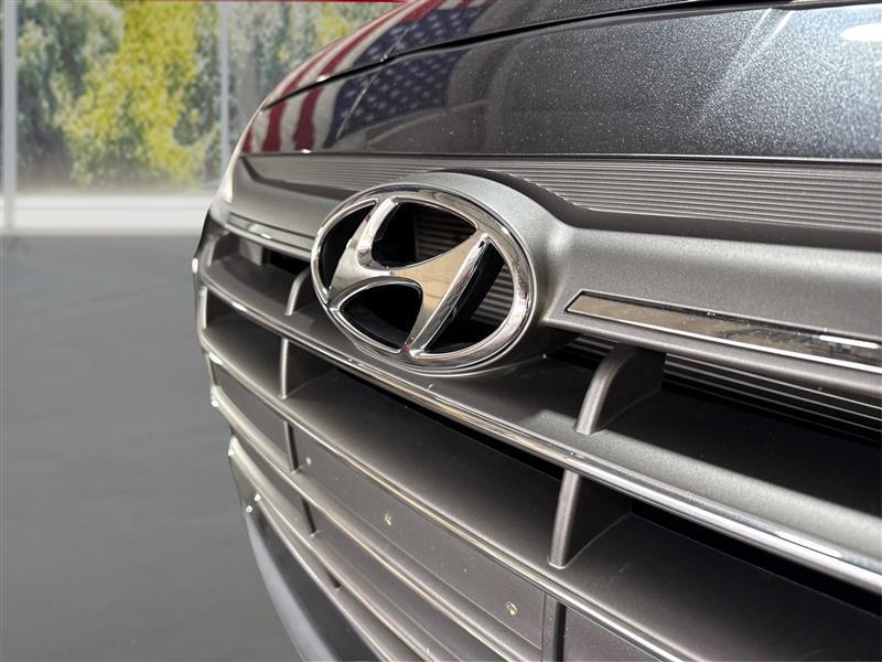 Hyundai Elantra Limited 2020