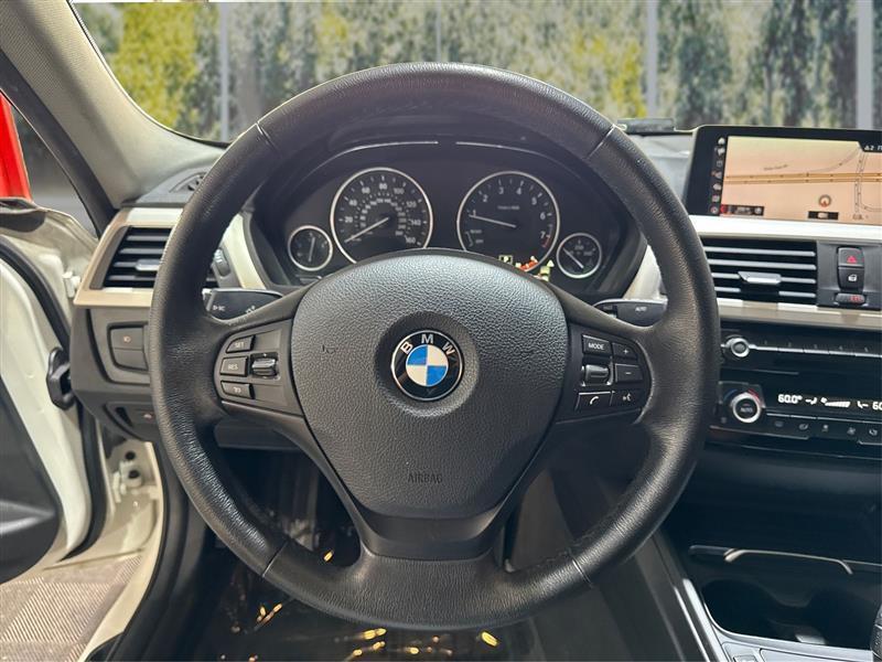 BMW 3-Series 320i xDrive Sedan 2018