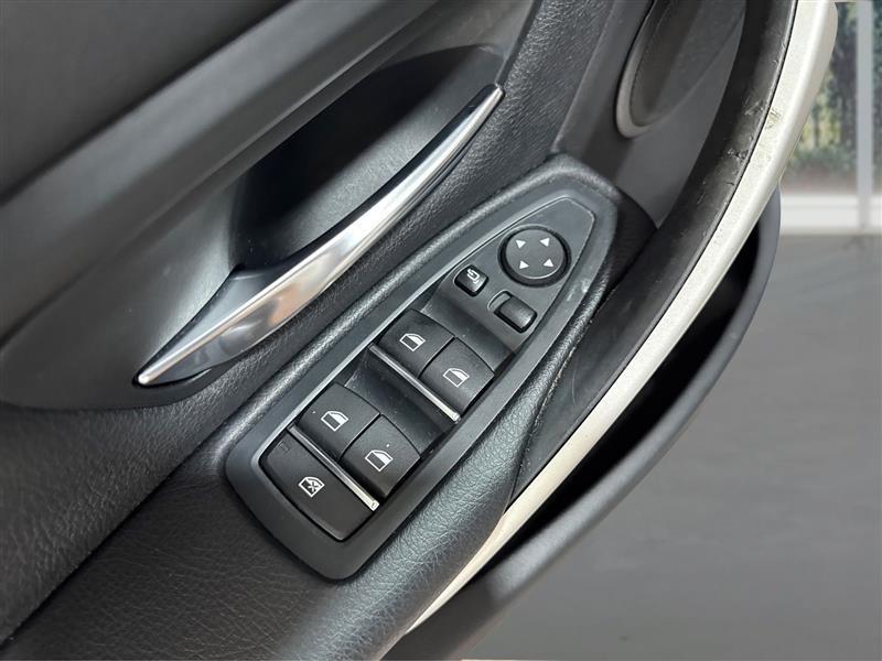 BMW 3-Series 320i xDrive Sedan 2018