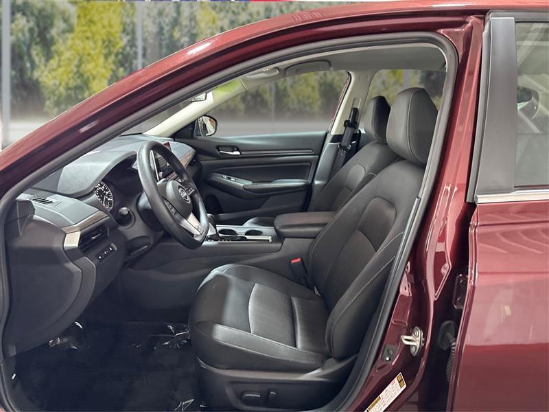 Nissan Altima 2.5 SV 2025