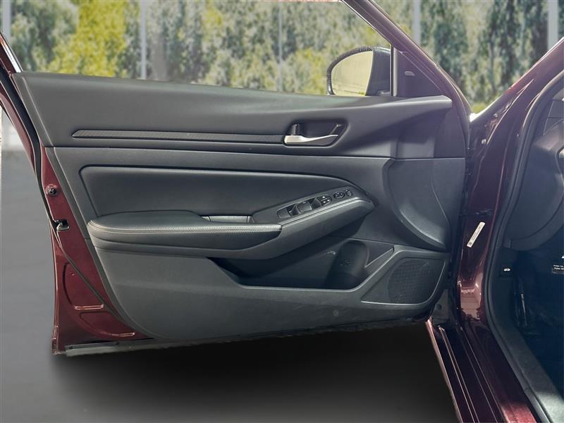 Nissan Altima 2.5 SV 2025