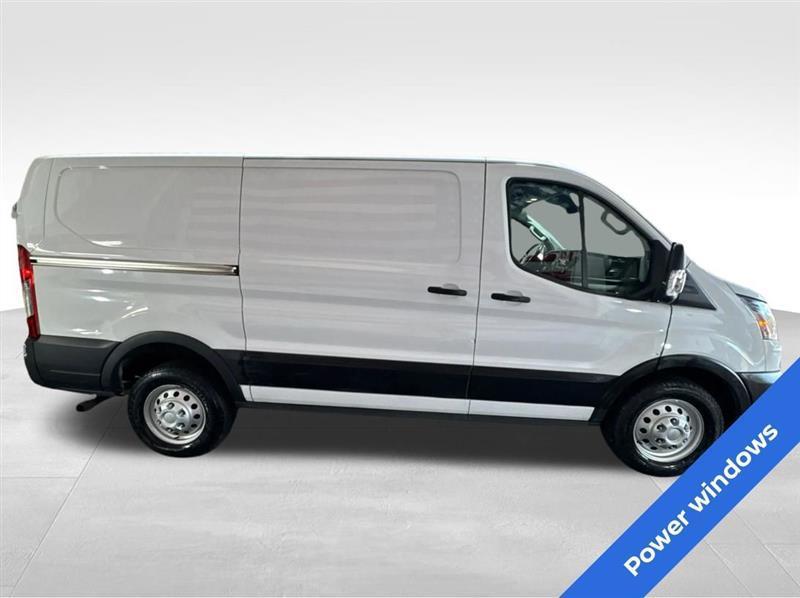 Ford Transit 150 Van Low Roof w/Sliding Pass. 148-in. WB 2023