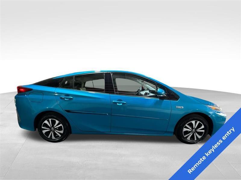Toyota Prius Prime Plus 2017