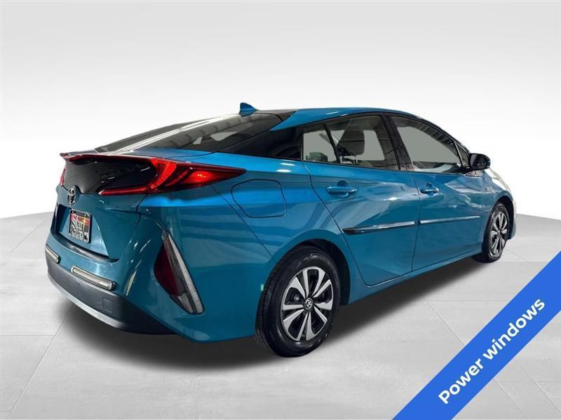 Toyota Prius Prime Plus 2017