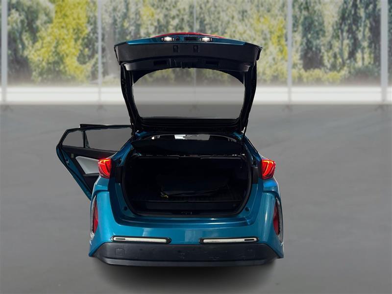 Toyota Prius Prime Plus 2017