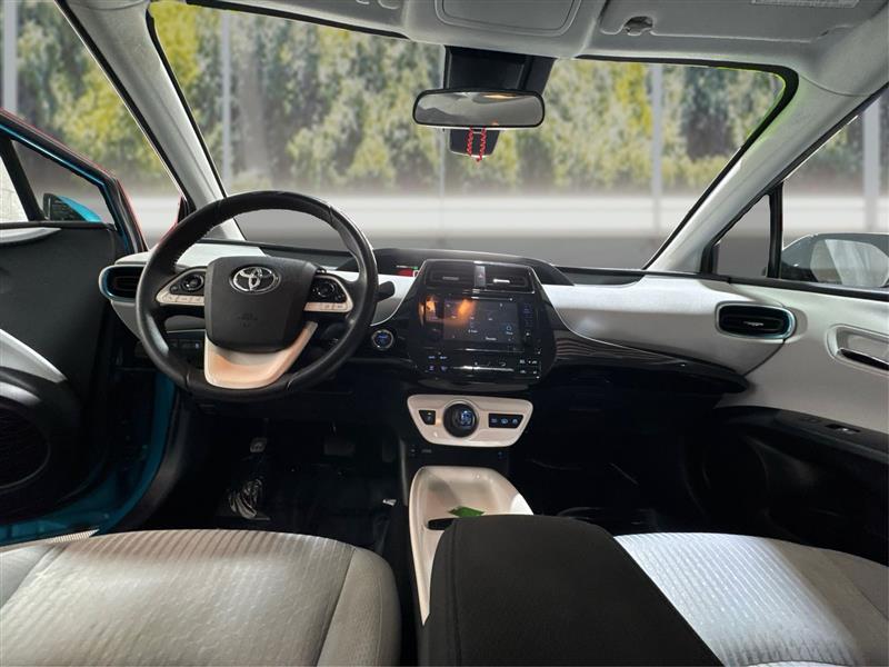 Toyota Prius Prime Plus 2017
