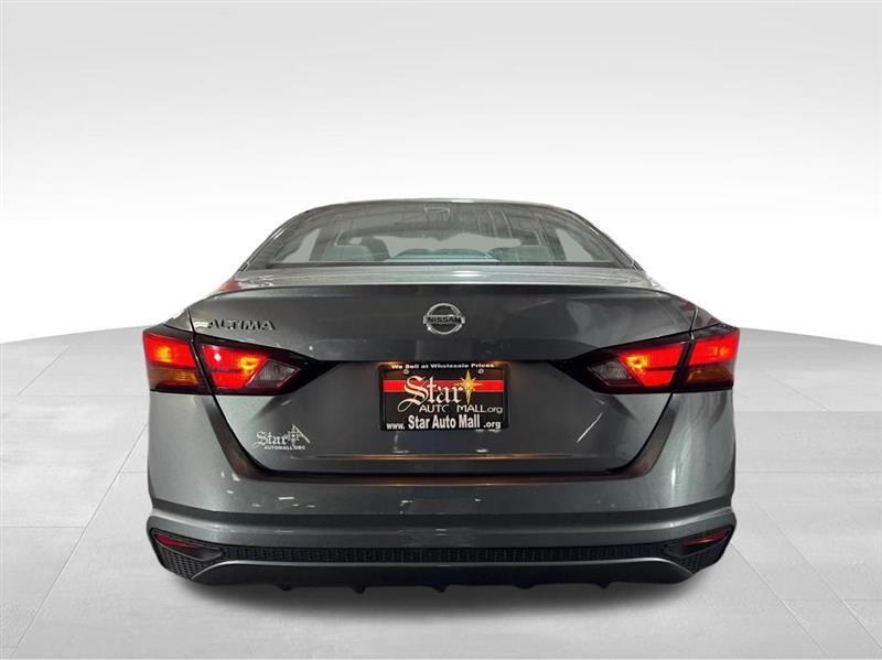 Nissan Altima 2.5 S 2022
