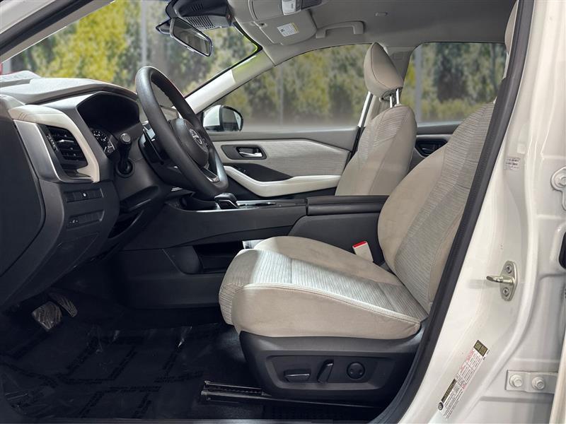 Nissan Rogue SV 2023