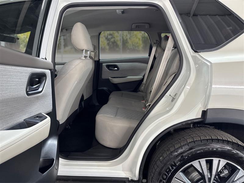 Nissan Rogue SV 2023