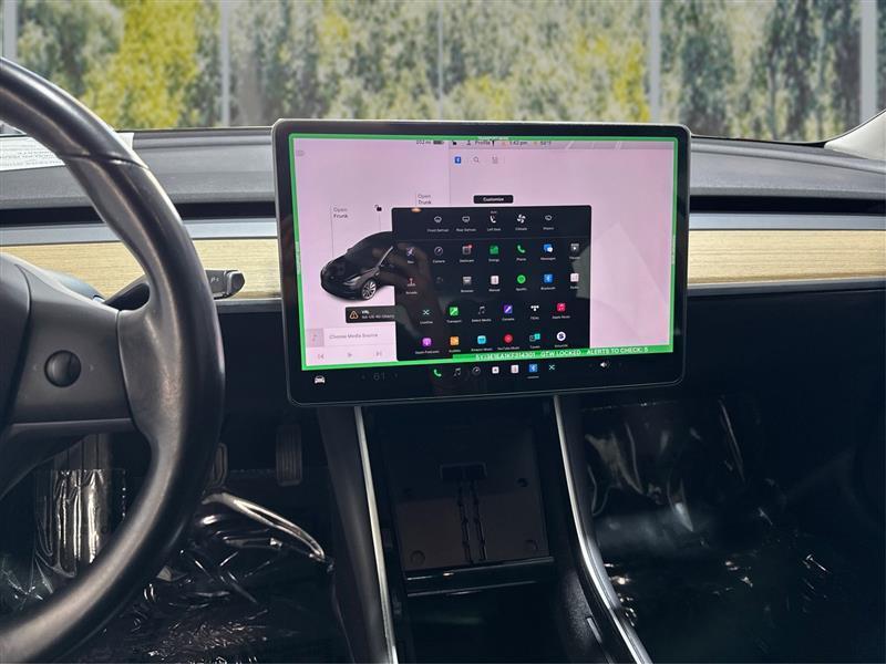 Tesla Model 3 Mid Range 2019