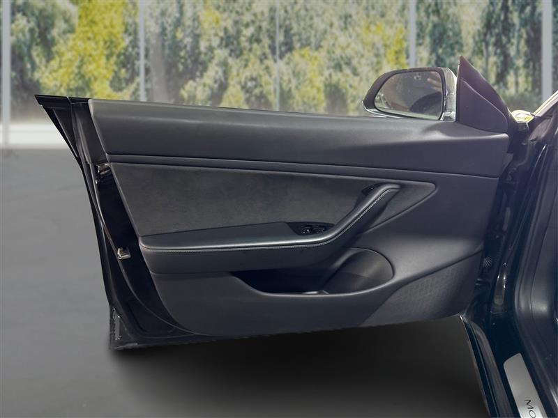Tesla Model 3 Mid Range 2019