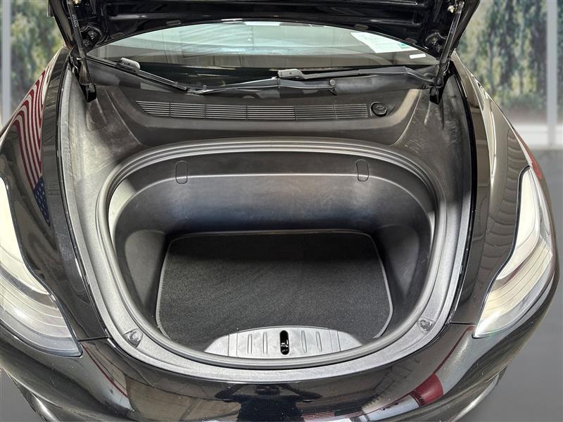 Tesla Model 3 Mid Range 2019