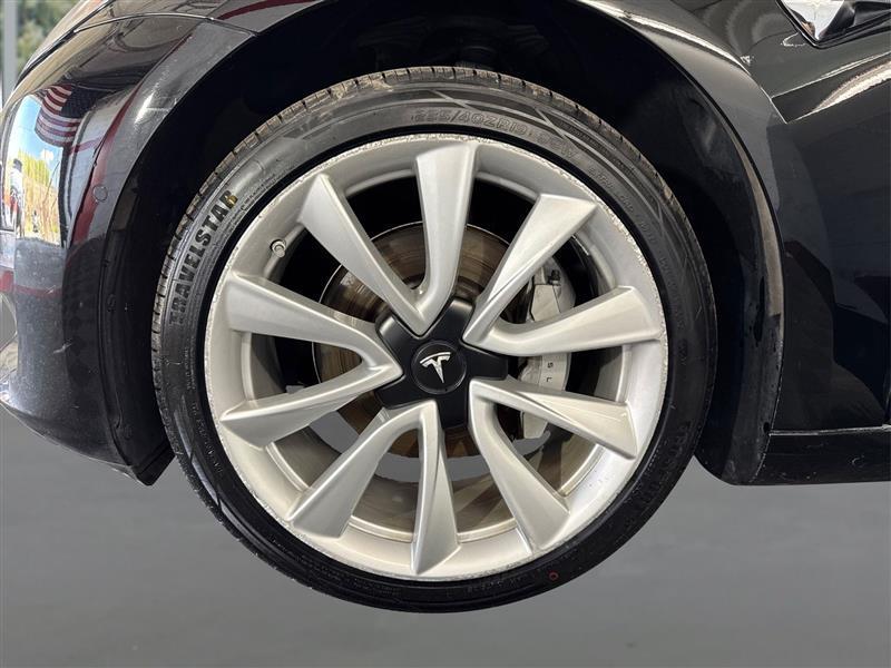 Tesla Model 3 Mid Range 2019