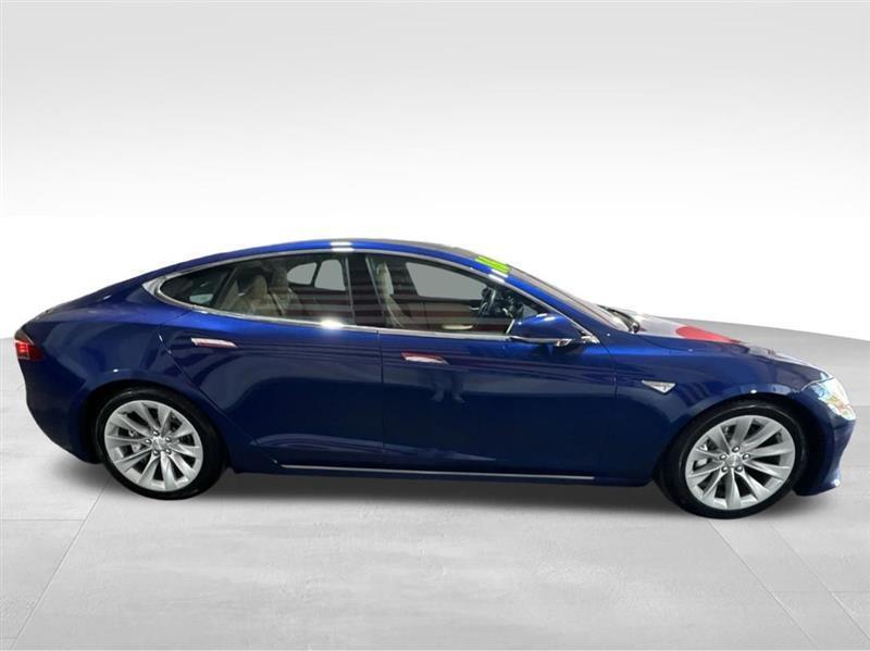 Tesla Model S 90D 2016