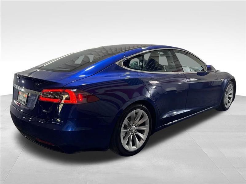Tesla Model S 90D 2016