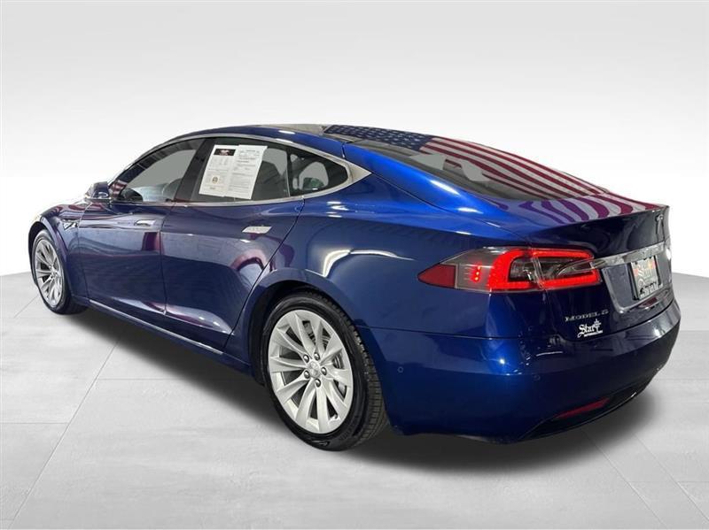 Tesla Model S 90D 2016