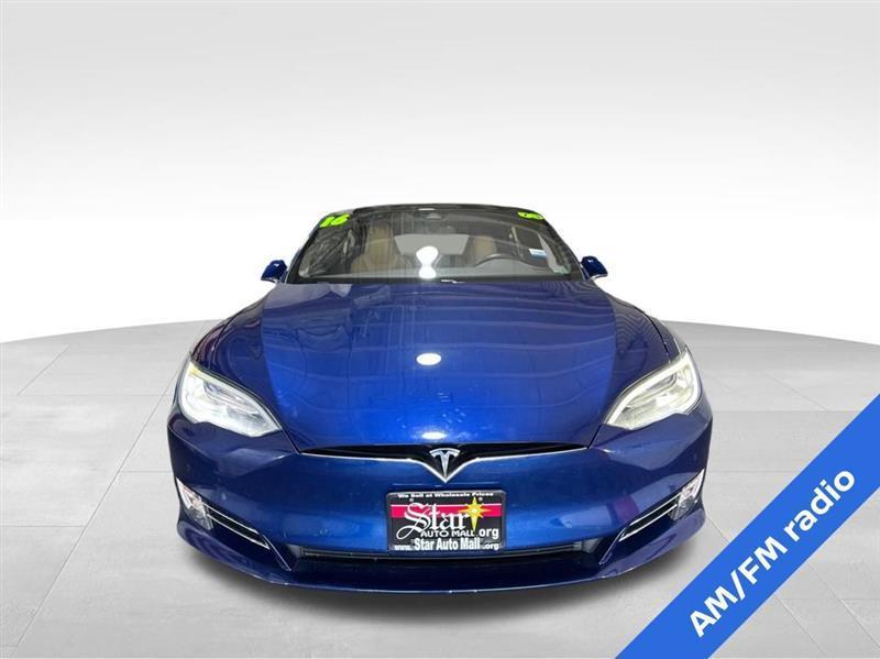 Tesla Model S 90D 2016