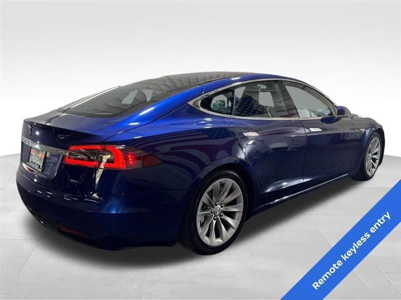 Tesla Model S 90D 2016