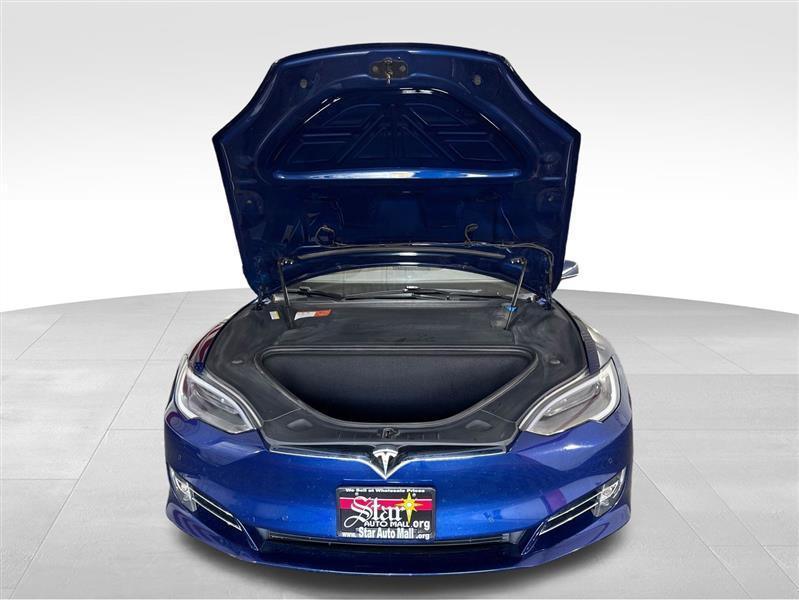 Tesla Model S 90D 2016