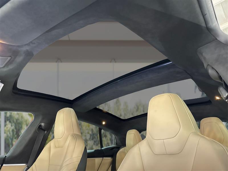 Tesla Model S 90D 2016
