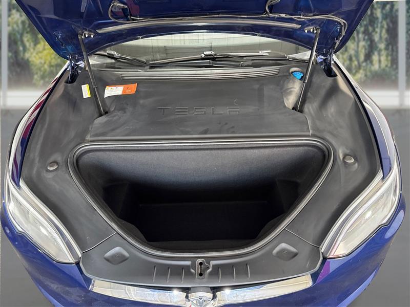 Tesla Model S 90D 2016