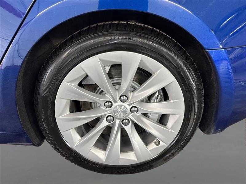 Tesla Model S 90D 2016
