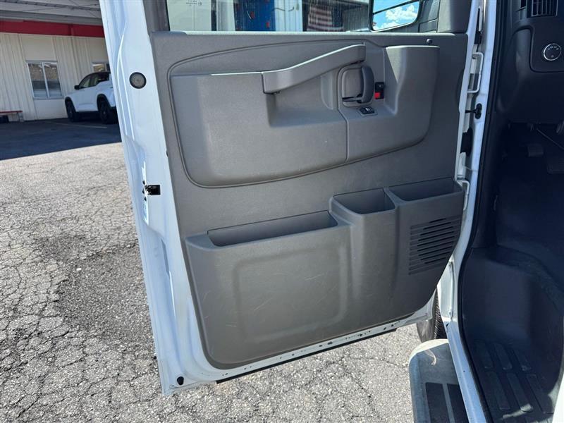 GMC Savana G2500 Cargo 2024
