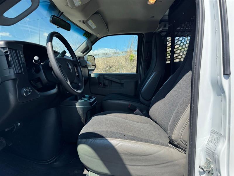 GMC Savana G2500 Cargo 2024