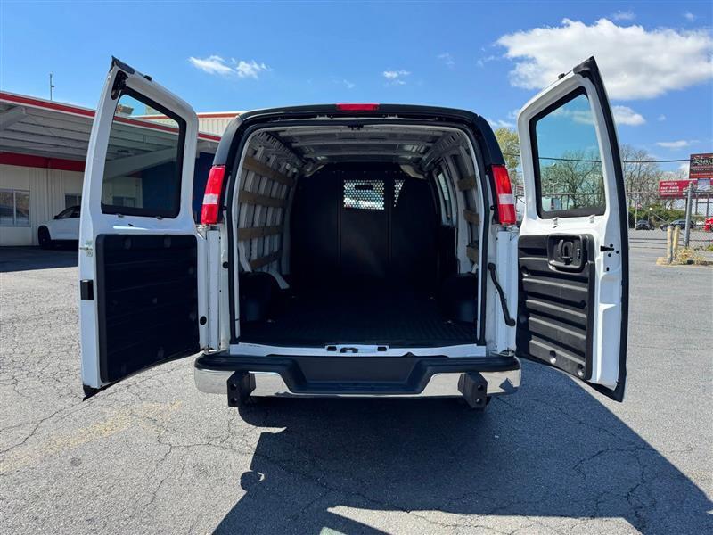GMC Savana G2500 Cargo 2024