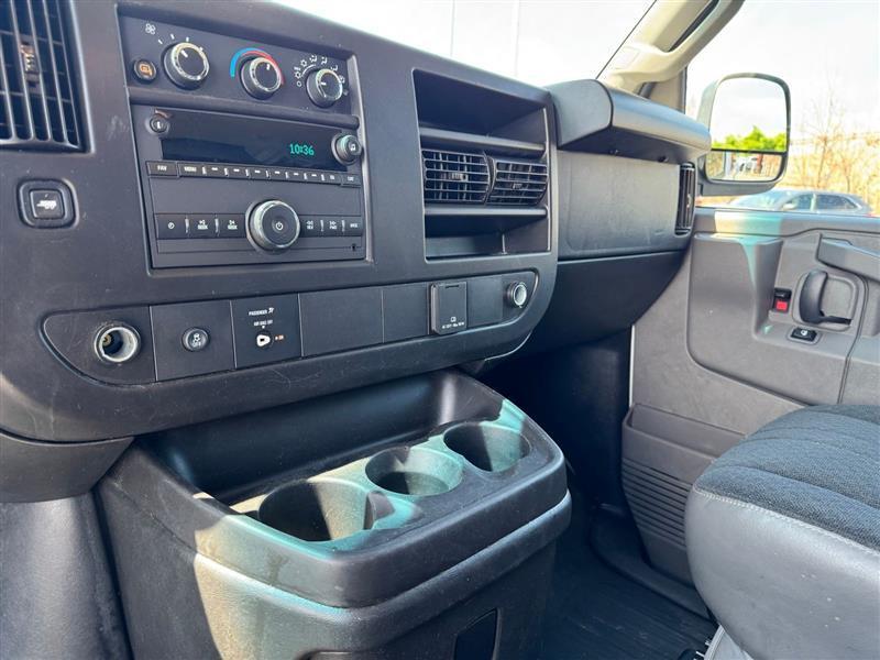GMC Savana G2500 Cargo 2024