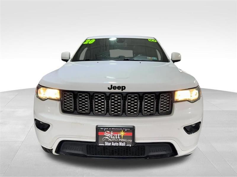 Jeep Grand Cherokee Laredo 4WD 2020