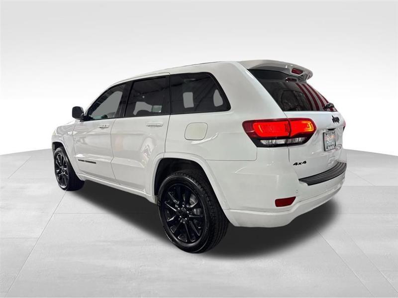 Jeep Grand Cherokee Laredo 4WD 2020
